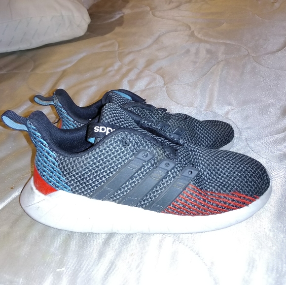 Adidas shoes - Picture 8 of 8